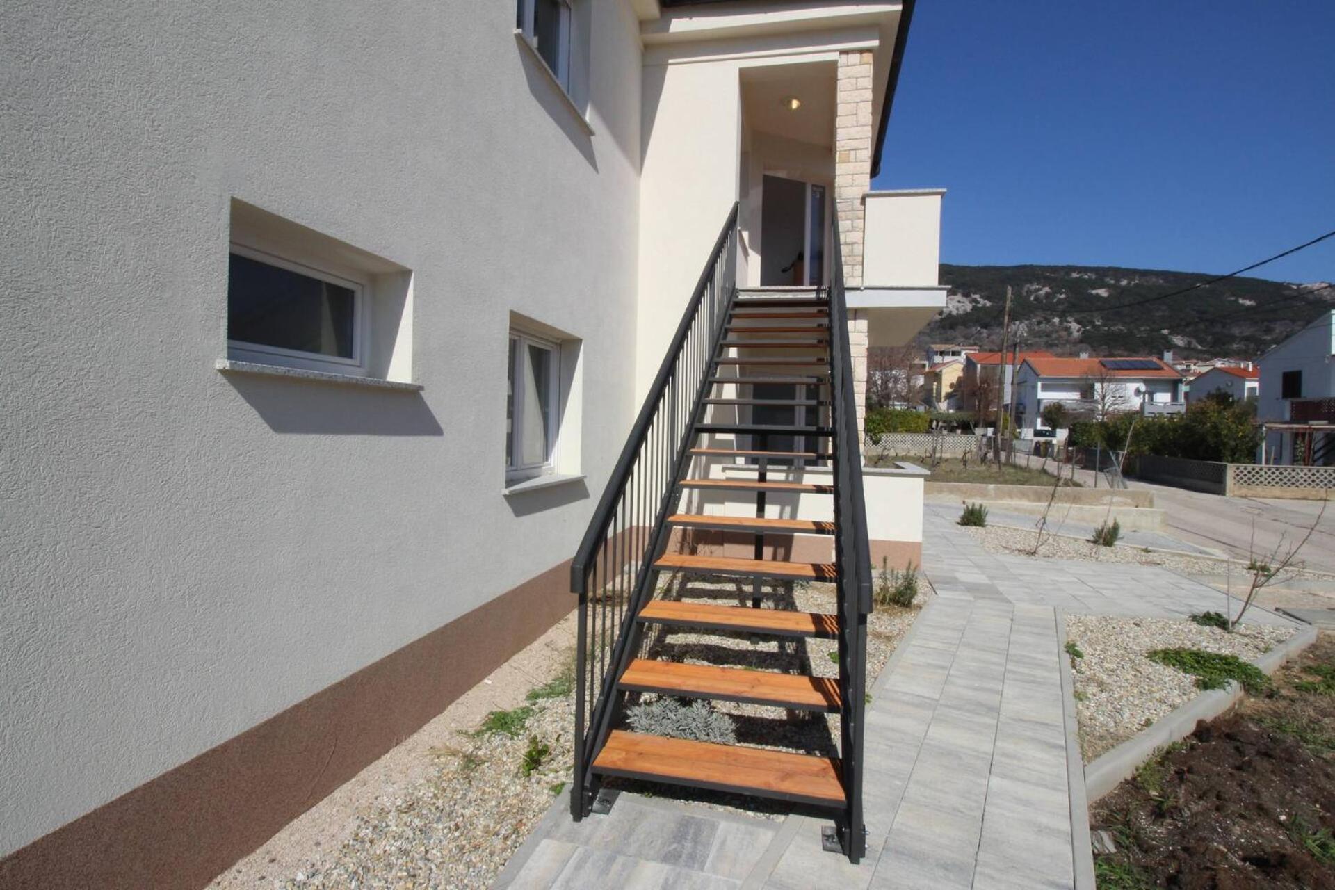 Apartments & Rooms Dekanic Baska  Bagian luar foto